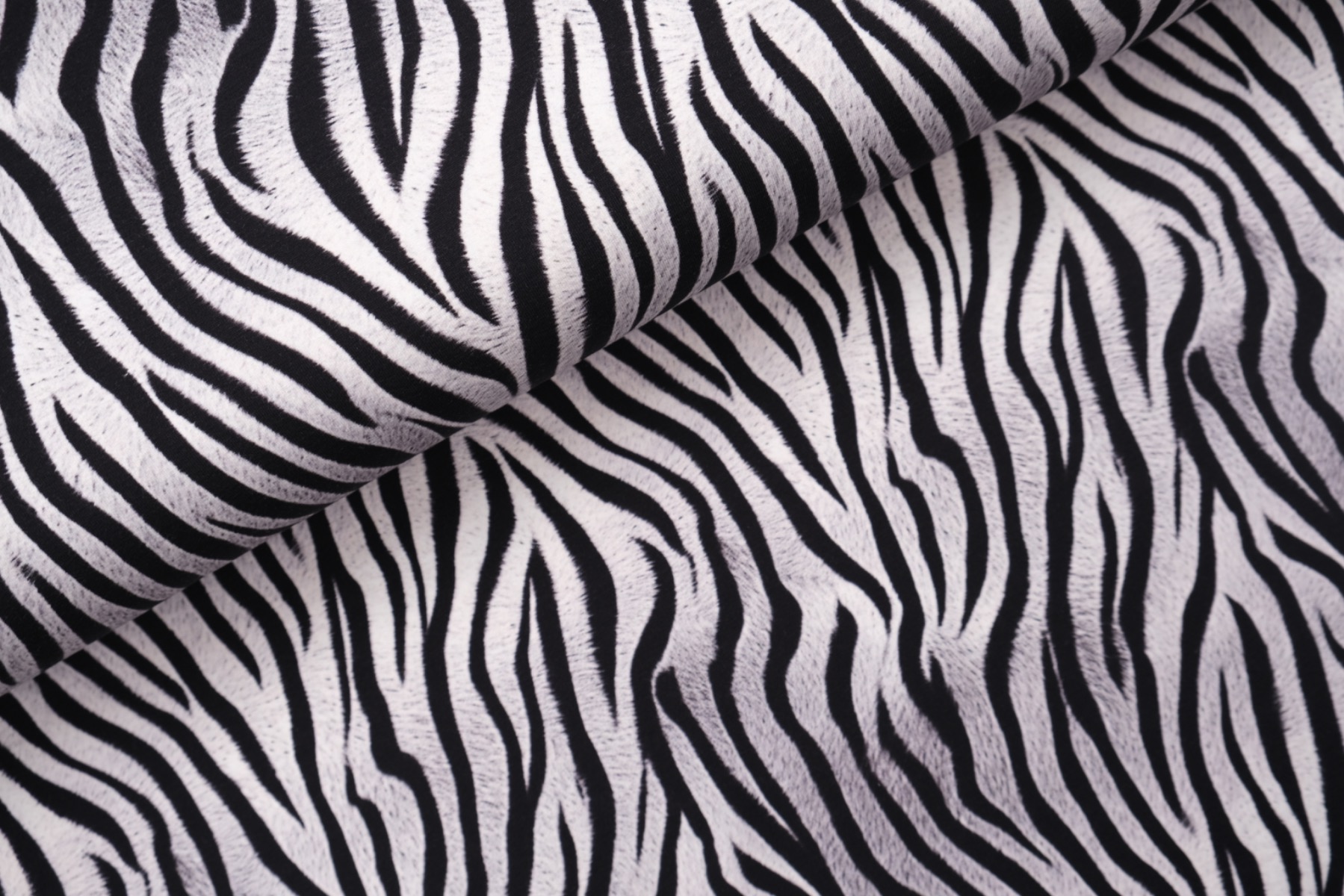 Digital Martijn Tricot Zwart - Megan Blue Fabrics 